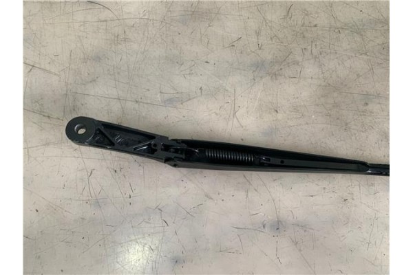 Recambio de brazo limpiaparabrisas delantero derecho para volkswagen touran (1t3) 1.6 edition referencia OEM IAM 2K1955410B 1198