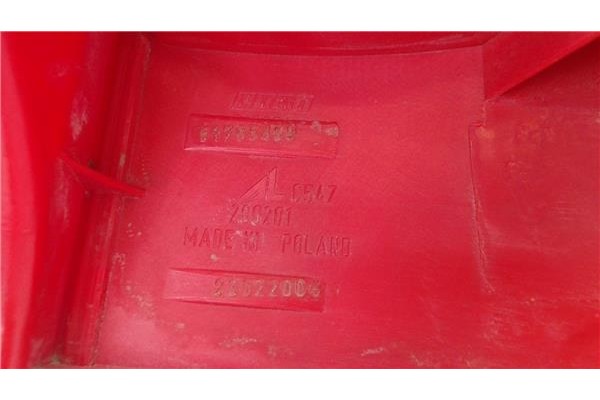 Recambio de piloto trasero izquierdo para fiat ii panda (169) 1.2 referencia OEM IAM 51705459 28029008 