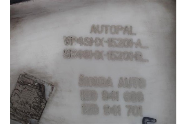 Recambio de faro antiniebla izquierdo para skoda octavia combi (1u5) referencia OEM IAM 1Z0941699 VO4SHX15201A 1Z0941701 , AUDI 