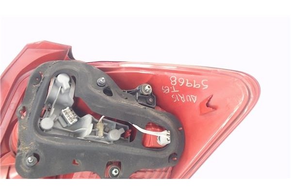 Recambio de piloto trasero izquierdo para toyota auris (e15) 2.0 d-4d referencia OEM IAM 8156102380 815600238000 