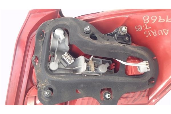 Recambio de piloto trasero izquierdo para toyota auris (e15) 2.0 d-4d referencia OEM IAM 8156102380 815600238000 