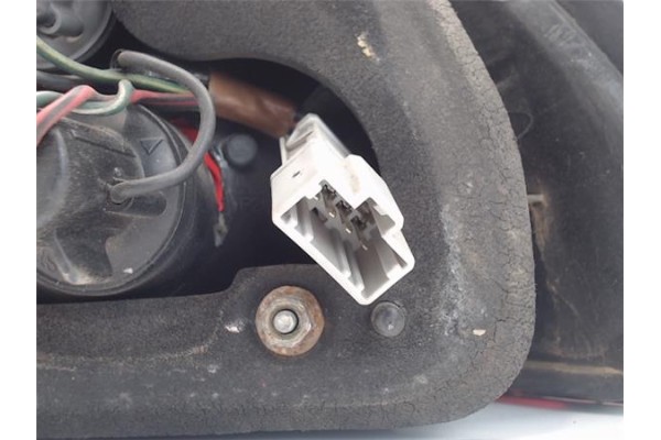 Recambio de piloto trasero izquierdo para honda civic berl. 3/4 (eg/eh) referencia OEM IAM   