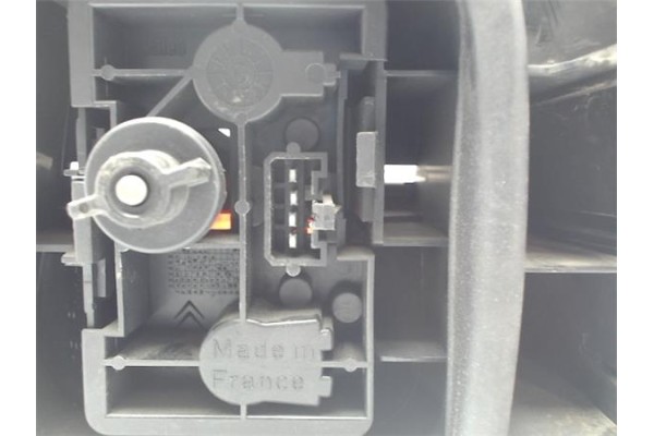 Recambio de piloto trasero izquierdo para citroen xantia berlina referencia OEM IAM   