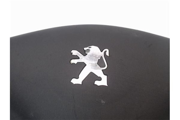 Recambio de volante para peugeot 107 1.4 hdi referencia OEM IAM 4109GN  