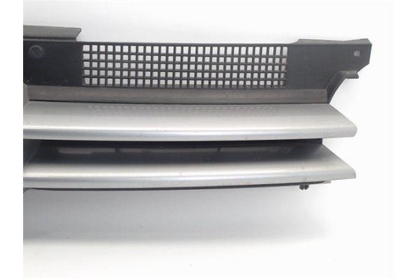 Recambio de rejilla paragolpes delantero para volkswagen golf iv berlina (1j1) 1.9 tdi referencia OEM IAM 1j0853655G  