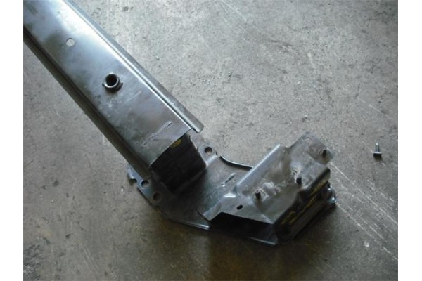Recambio de refuerzo paragolpes para peugeot 3008 1.6 active referencia OEM IAM 7203P0 17383820 