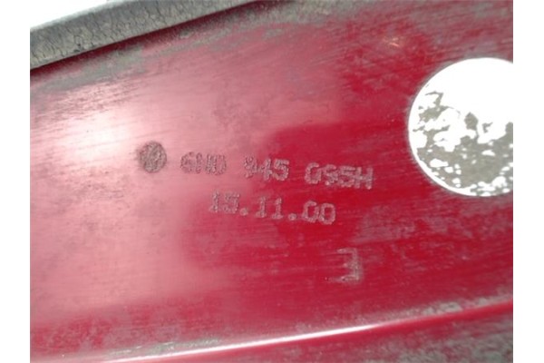 Recambio de piloto trasero izquierdo para volkswagen polo iii berlina (6n2) referencia OEM IAM 9N0945095H  