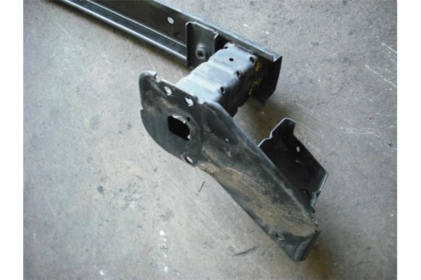 Recambio de refuerzo paragolpes para peugeot 3008 1.6 active referencia OEM IAM 7203P0 17383820 