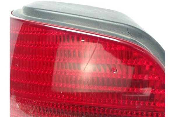 Recambio de piloto trasero izquierdo para volkswagen polo iii berlina (6n2) referencia OEM IAM 6N0945095H  6N0945096H , AUDI