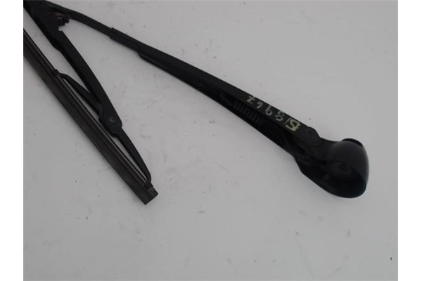 Recambio de brazo limpiaparabrisas trasero para volkswagen golf iv berlina (1j1) 1.9 tdi referencia OEM IAM 1J6955425C 1J6955435