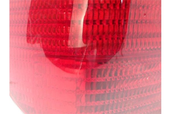 Recambio de piloto trasero izquierdo para volkswagen polo iii berlina (6n2) referencia OEM IAM 6N0945095H  6N0945096H , AUDI