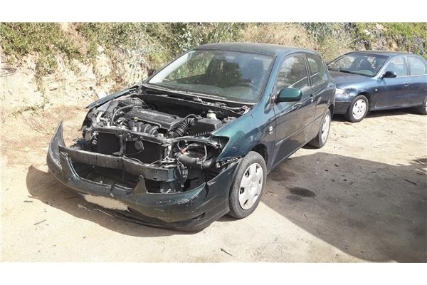 toyota corolla (e12)(2002) del año 