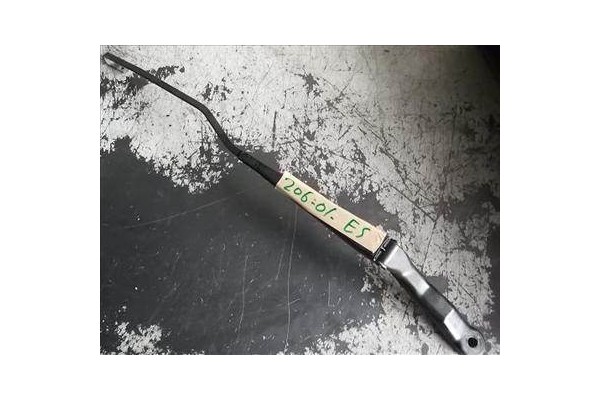 Recambio de brazo limpiaparabrisas delantero para peugeot 206 berlina (1998) 1.6 16v referencia OEM IAM   