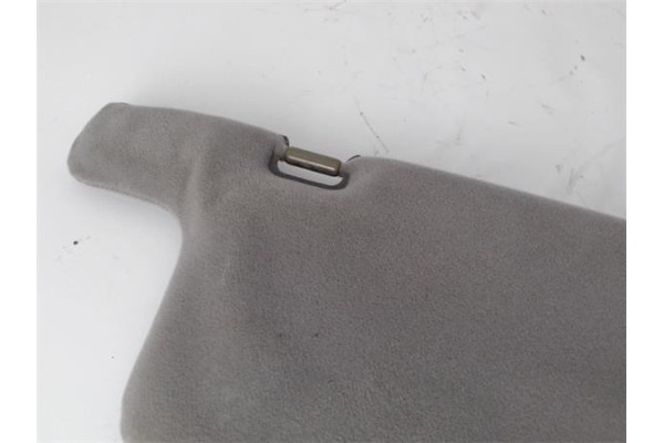 Recambio de parasol derecho para mitsubishi pajero 2.8 td referencia OEM IAM MR776306  