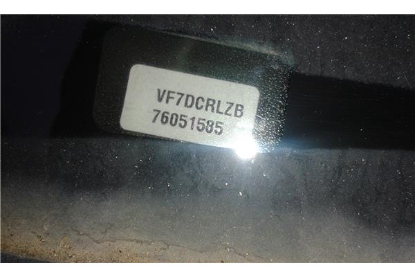 citroen c5 berlina del año 2001