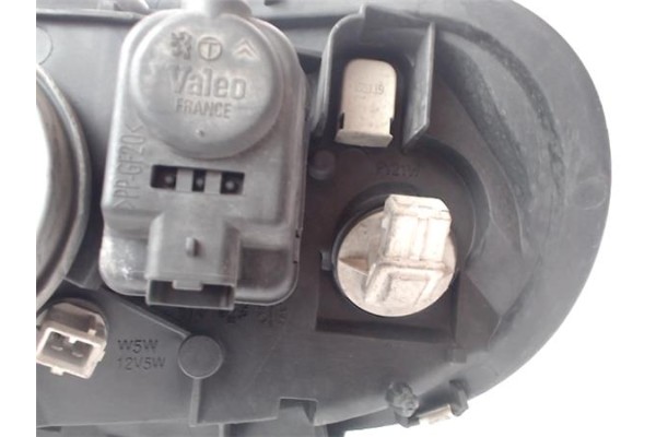 Recambio de faro delantero dcho para citroen saxo 1.5 d referencia OEM IAM 206005B 89003433 
