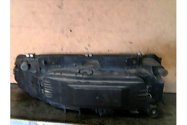 Recambio de faro delantero dcho para citroen xantia berlina 1.8 i referencia OEM IAM   