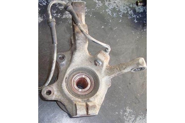 Recambio de mangueta delantero derecha para renault megane i (ba0/1_) 1.4 16v (ba0d, ba1h, ba0w, ba10) referencia OEM IAM 820015