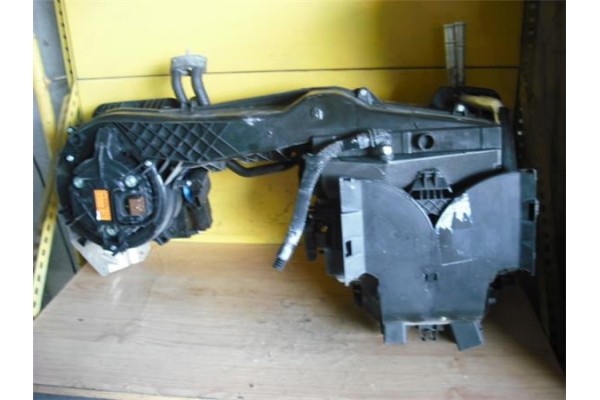Recambio de carcasa calefaccion para seat exeo berlina (3r2) 1.6 referencia OEM IAM 8E2820353B 8E1820021E 