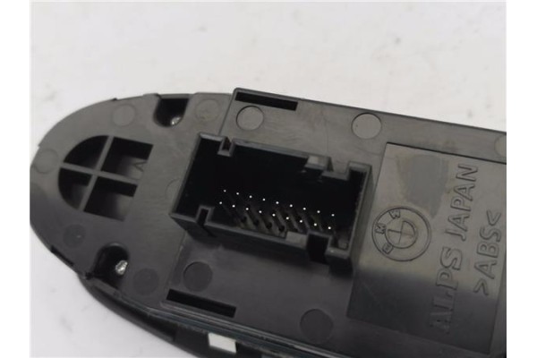 Recambio de mando elevalunas delantero izquierdo para bmw serie 1 berlina (e81/e87) 2.0 118d referencia OEM IAM 61319216568 6952