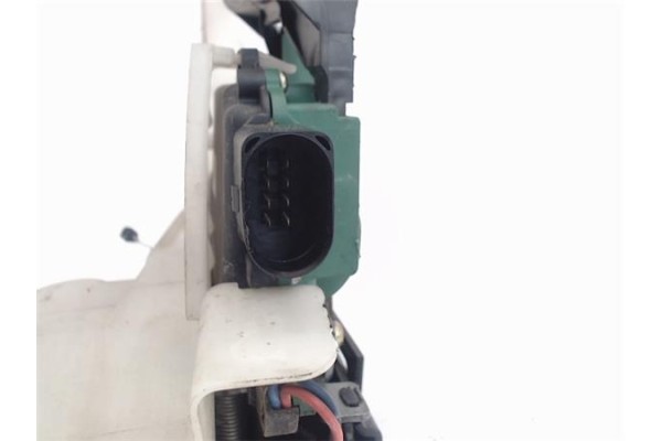 Recambio de cierre electromagnetico delantero derecho para volkswagen golf iv berlina (1j1) 1.9 tdi referencia OEM IAM 6X1837014
