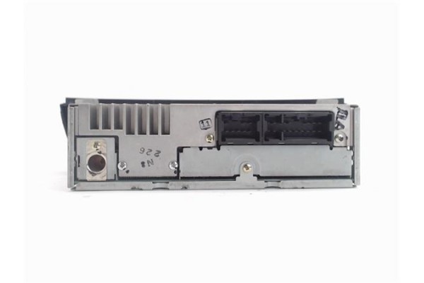Recambio de radio / cd para nissan almera tino (v10m) referencia OEM IAM 28185 BU005 PN-2316V 