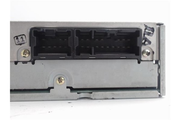 Recambio de radio / cd para nissan almera tino (v10m) referencia OEM IAM 28185 BU005 PN-2316V 