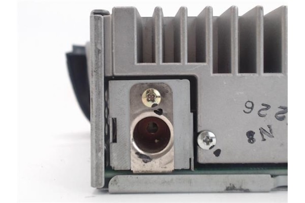 Recambio de radio / cd para nissan almera tino (v10m) referencia OEM IAM 28185 BU005 PN-2316V 