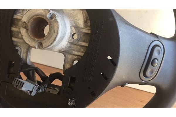Recambio de volante para mitsubishi colt cz3 berl. 5 (z30a) 1.1 inform (d) referencia OEM IAM MR977309 6027644J 