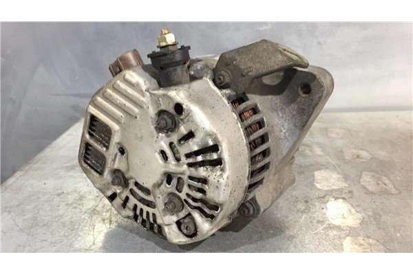 Recambio de alternador para toyota yaris (ncp1/nlp1/scp1) 1.3 linea luna referencia OEM IAM 2706021010 1022115260 