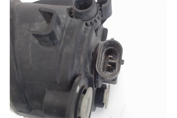 Recambio de faro antiniebla derecho para nissan primera berlina (p12) referencia OEM IAM 82000024O 89202701 