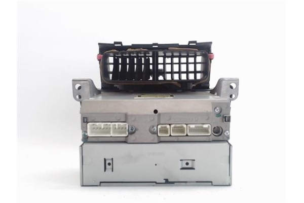 Recambio de radio / cd para toyota yaris (ksp9/scp9/nlp9) referencia OEM IAM 86120-0D210  