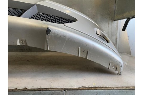 Recambio de paragolpes delantero para bmw serie 1 berlina (e81/e87) 2.0 118d referencia OEM IAM 51110432374  