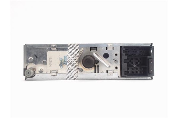 Recambio de radio / cd para volkswagen golf iv berlina (1j1) referencia OEM IAM 014VWZ1ZA8681080A  