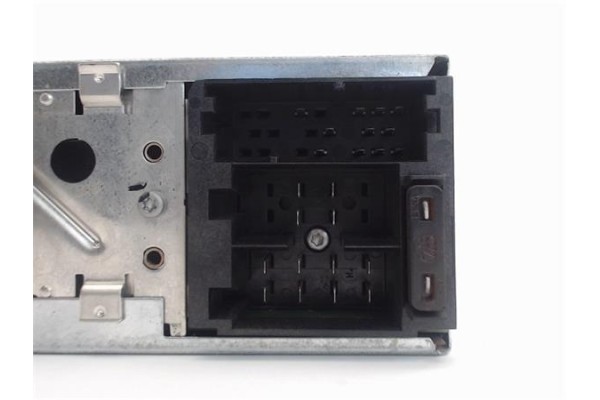Recambio de radio / cd para volkswagen golf iv berlina (1j1) referencia OEM IAM 014VWZ1ZA8681080A  