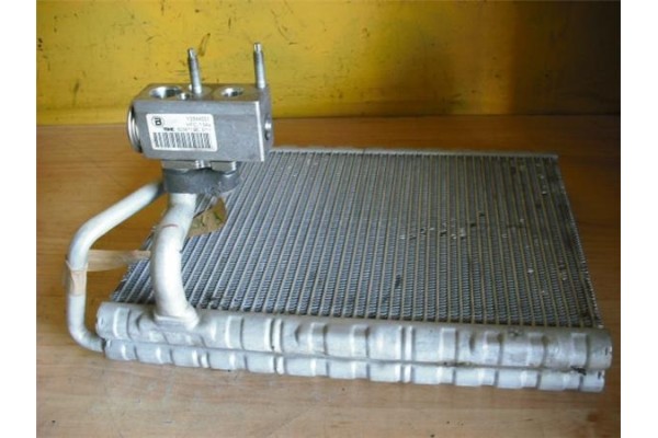 Recambio de evaporador aire acond. para peugeot 3008 1.6 active referencia OEM IAM S3724006  