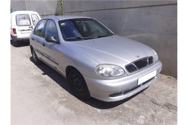daewoo lanos (1997) del año 
