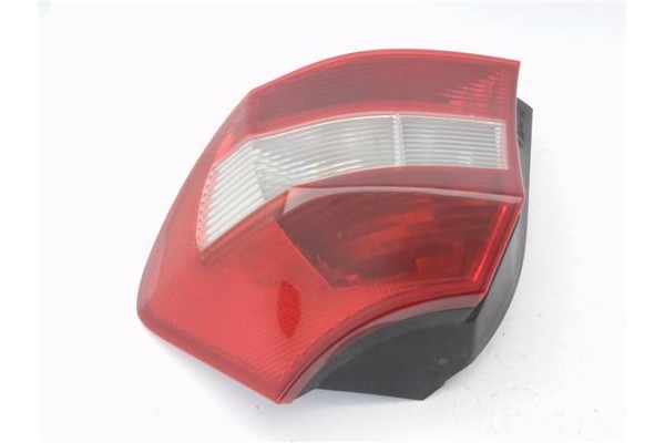Recambio de piloto trasero derecho para bmw serie 1 berlina (e81/e87) 2.0 118d referencia OEM IAM 63217164956 13405110 