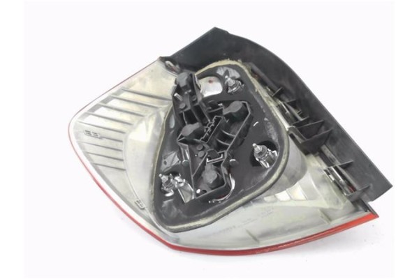 Recambio de piloto trasero derecho para bmw serie 1 berlina (e81/e87) 2.0 118d referencia OEM IAM 63217164956 13405110 
