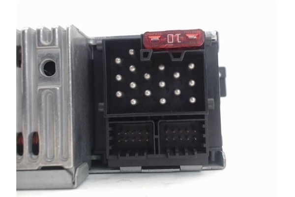 Recambio de radio / cd para bmw serie 3 berlina (e46) referencia OEM IAM 65126900402  