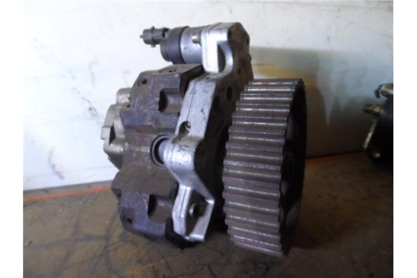 Recambio de bomba inyectora para mitsubishi carisma berlina 4 (da0) referencia OEM IAM BOSCH 0 445 010 075 