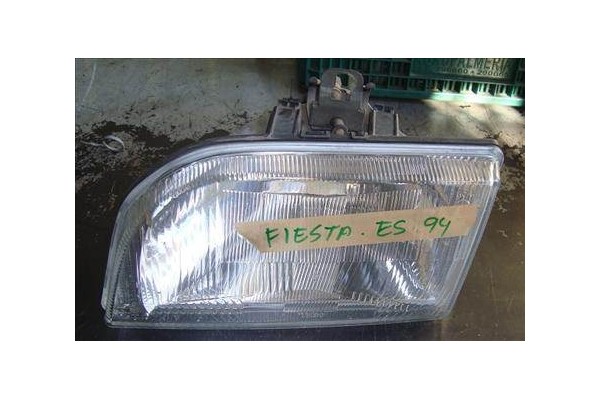 Recambio de faro delantero izquierdo para ford fiesta iii (gfj) 1.3 cat referencia OEM IAM 1062430  
