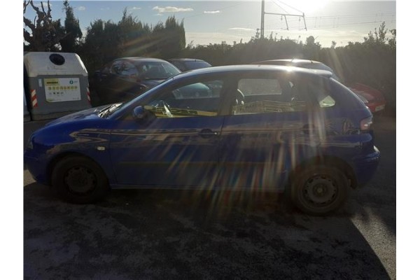 seat ibiza (6l1) del año 2002
