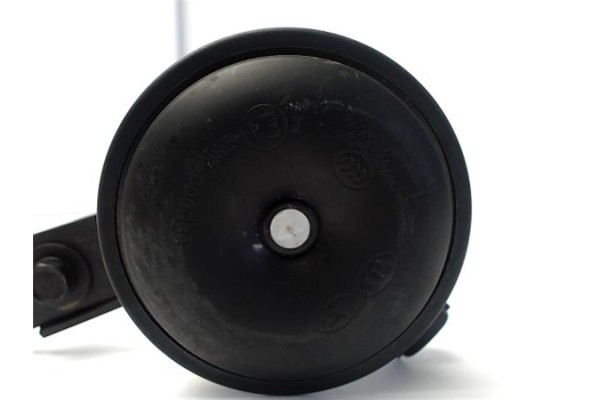 Recambio de bocina para kia rio (ub) 1.2 basic referencia OEM IAM 28R000034  
