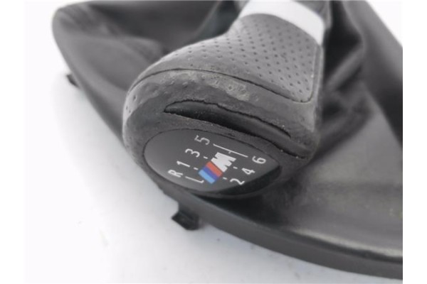 Recambio de pomo palanca cambio para bmw serie 1 berlina (e81/e87) 2.0 118d referencia OEM IAM 25117566267 2511803730402 