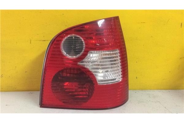Recambio de piloto trasero derecho para volkswagen polo (9n1)(2001) 1.2 soho [1,2 ltr. - 47 kw 12v] referencia OEM IAM 6Q6945096