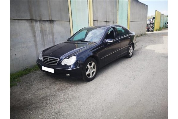mercedes-benz clase c (bm 203) berlina del año 2003