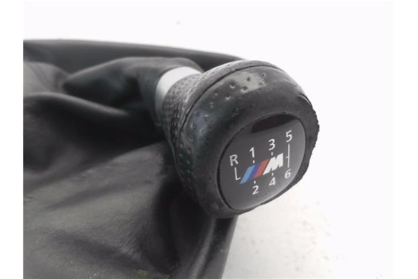 Recambio de pomo palanca cambio para bmw serie 1 berlina (e81/e87) 2.0 118d referencia OEM IAM 25117566267 2511803730402 
