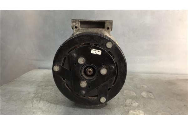 Recambio de compresor aire acond. para renault scenic rx4 (ja0) 1.9 dci referencia OEM IAM 926005849R 699143  Recambio de compresor aire acond. para renault scenic rx4 (ja0) 1.9 dci referencia OEM IAM 926005849R 699143