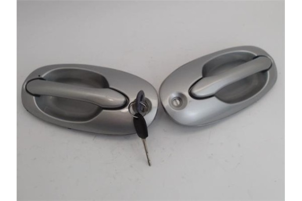 Recambio de llave para kia carnival 2.9 td referencia OEM IAM K53A50410  